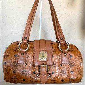 ‼️On Sale‼️Auth MCM shoulder bag